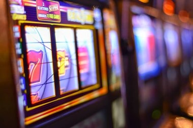 wismabet Mega Wheel live studio with spinning wheel and dealer